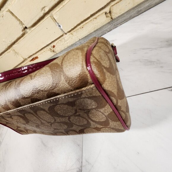 Nwot Coach Rowen Signature C's Crossbody Bag Purse - Picture 11 of 13